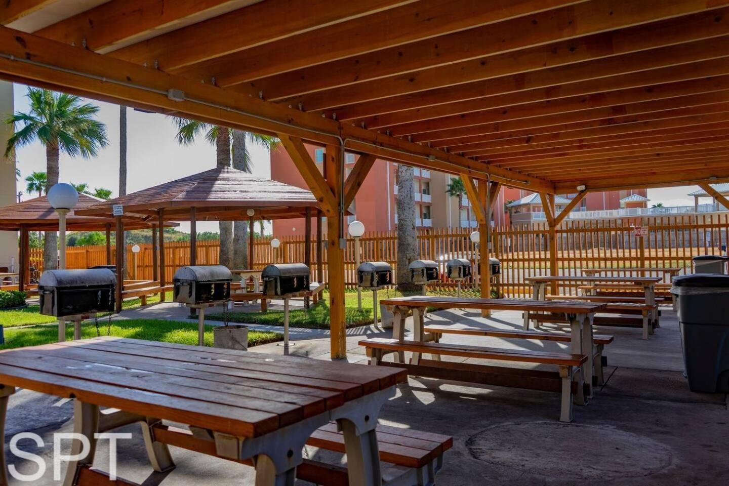 Access With Pool, Hot Tub Area & Bbq - Gulfview I - Unit 213 * South Padre Island