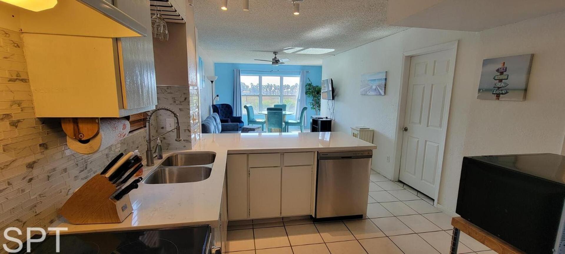 Apartment Access With Pool, Hot Tub Area & Bbq - Gulfview I - Unit 213 *