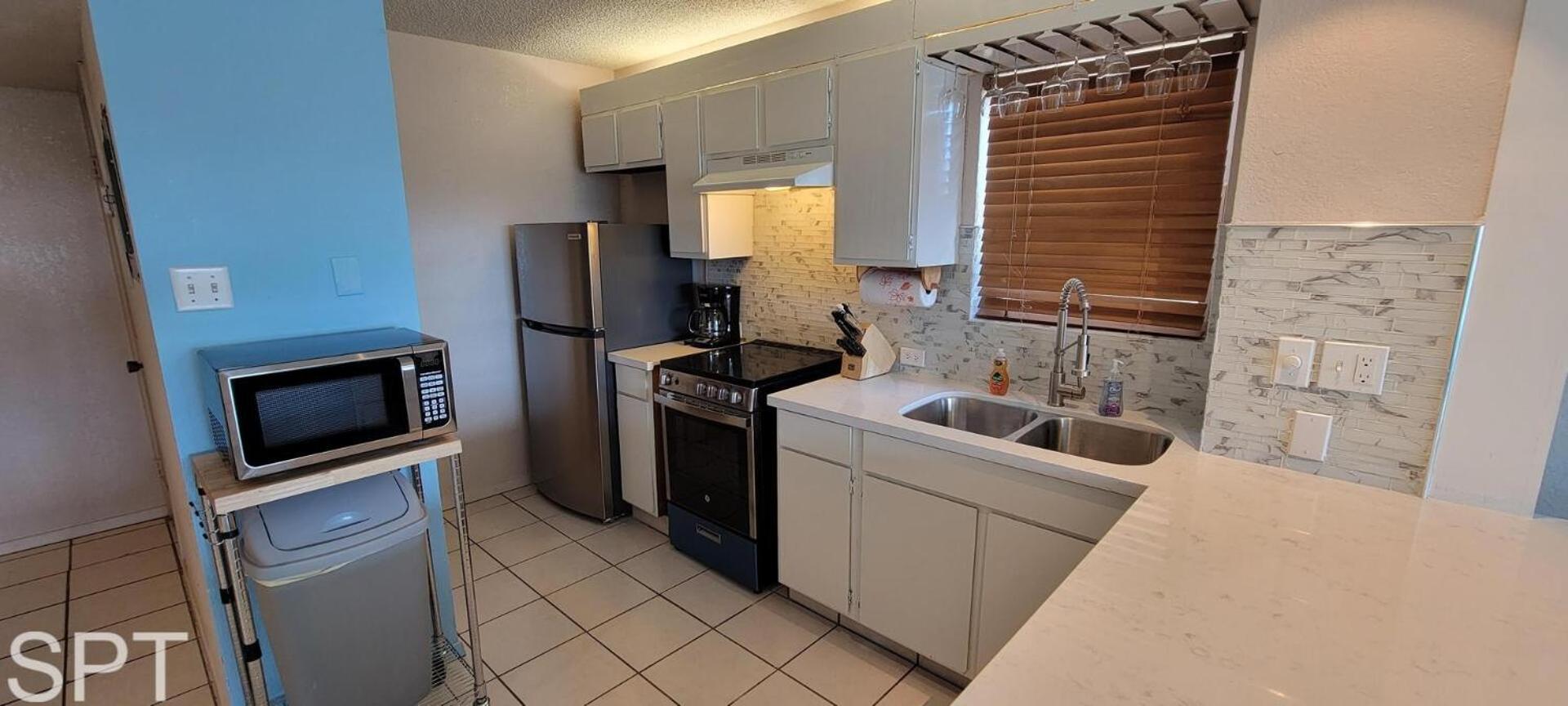 Access With Pool, Hot Tub Area & Bbq - Gulfview I - Unit 213 Apartment