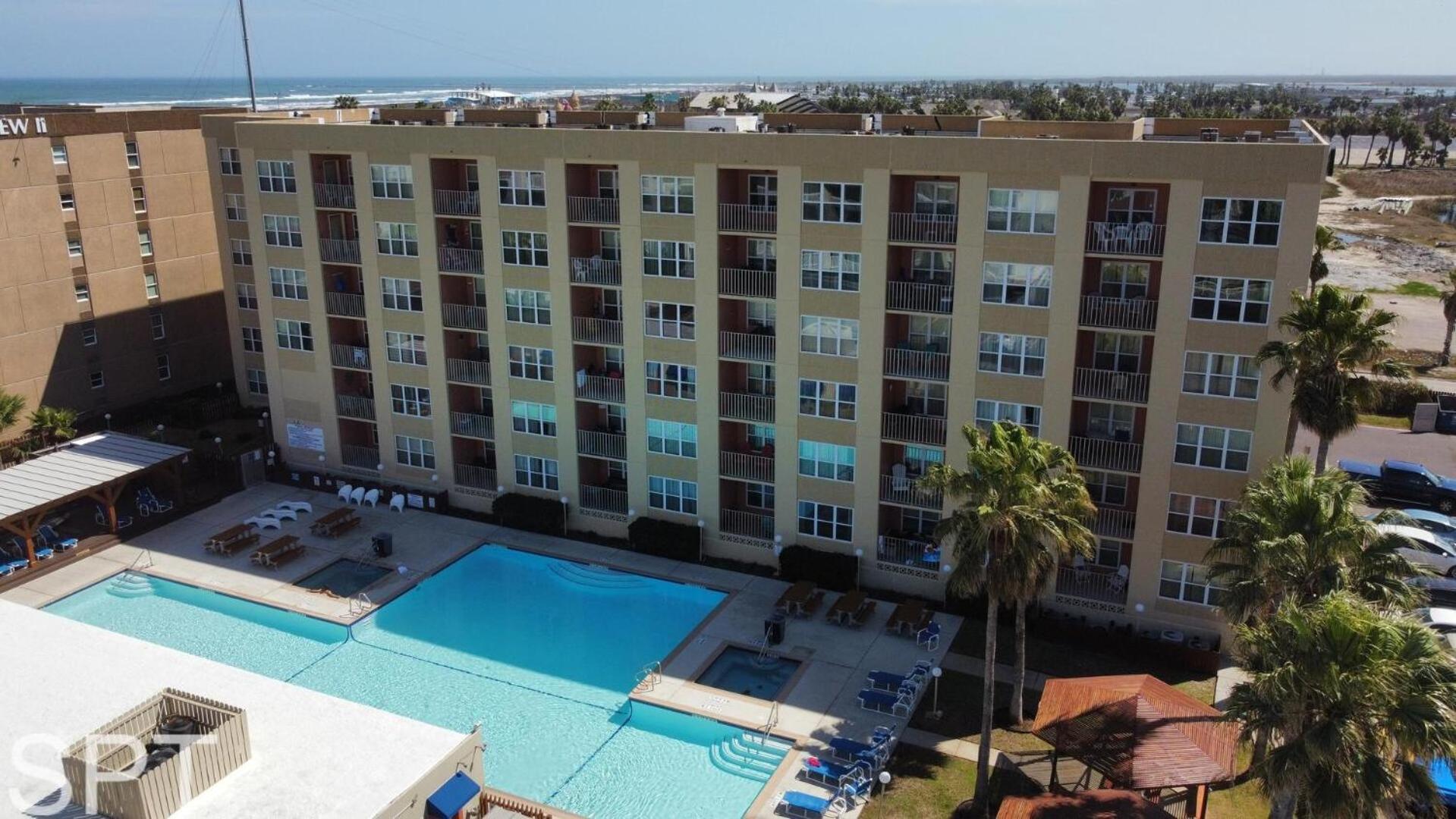 Apartment Access With Pool, Hot Tub Area & Bbq - Gulfview I - Unit 213