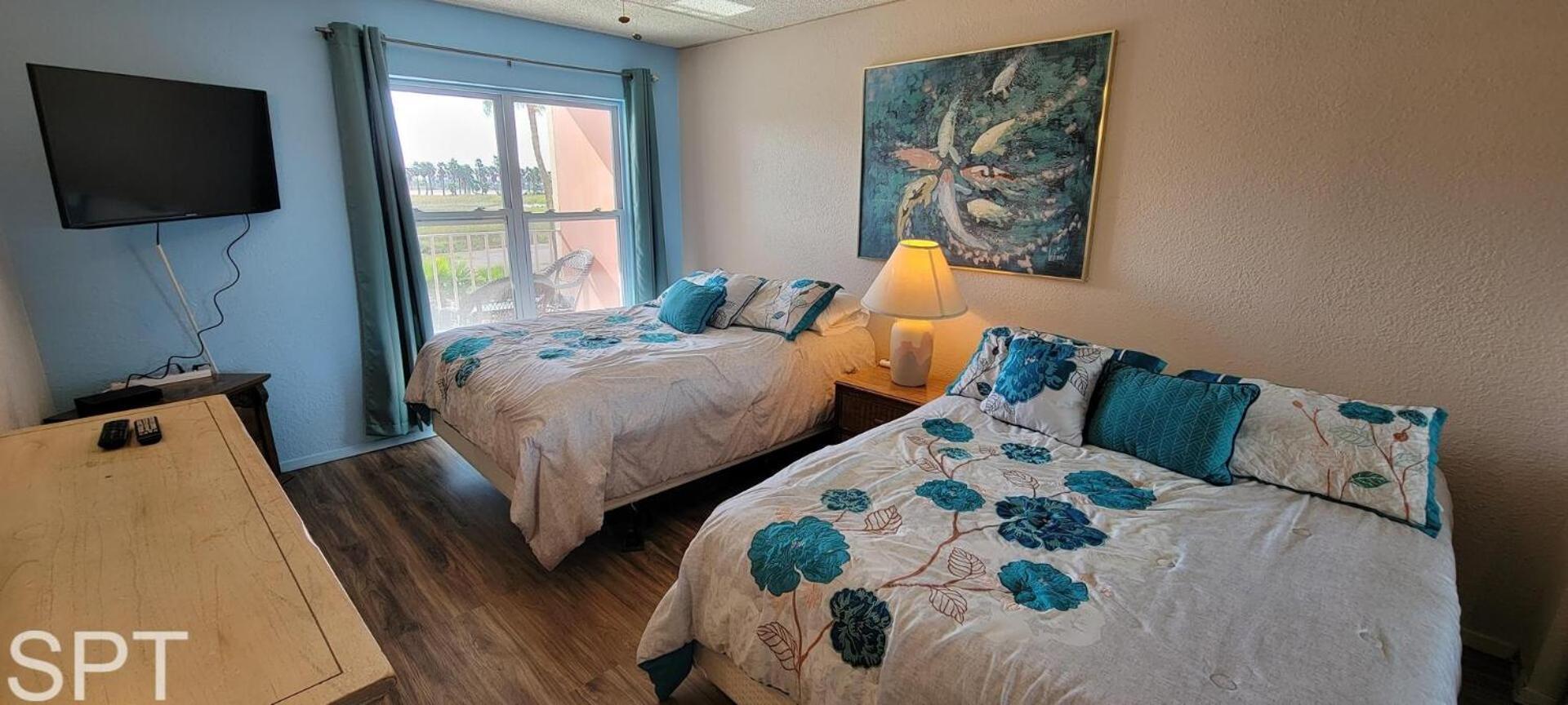 Access With Pool, Hot Tub Area & Bbq - Gulfview I - Unit 213 Apartment *