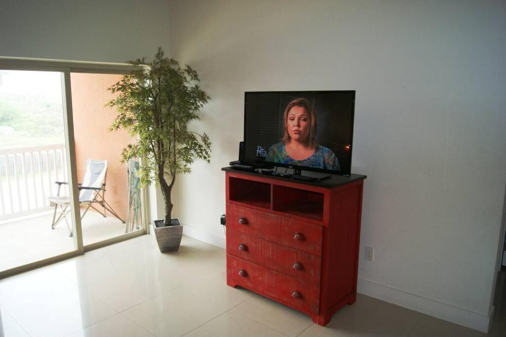 Apartment La Isla 201 Mid-island Next Park Isla Blanca *