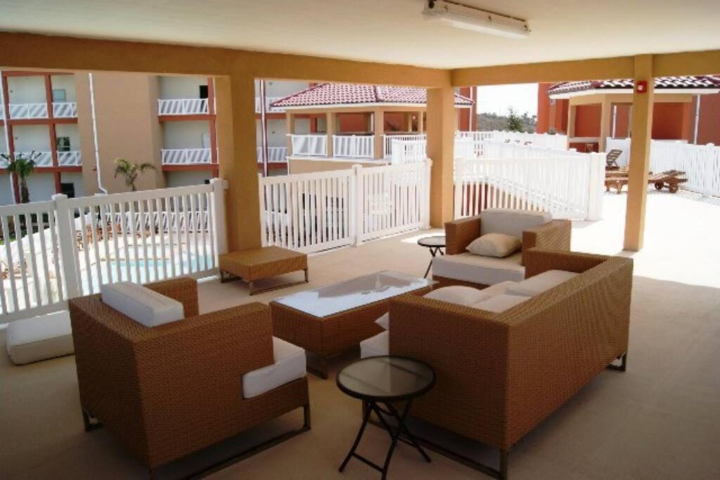 La Isla 201 Mid-island Next Park Isla Blanca Apartment *