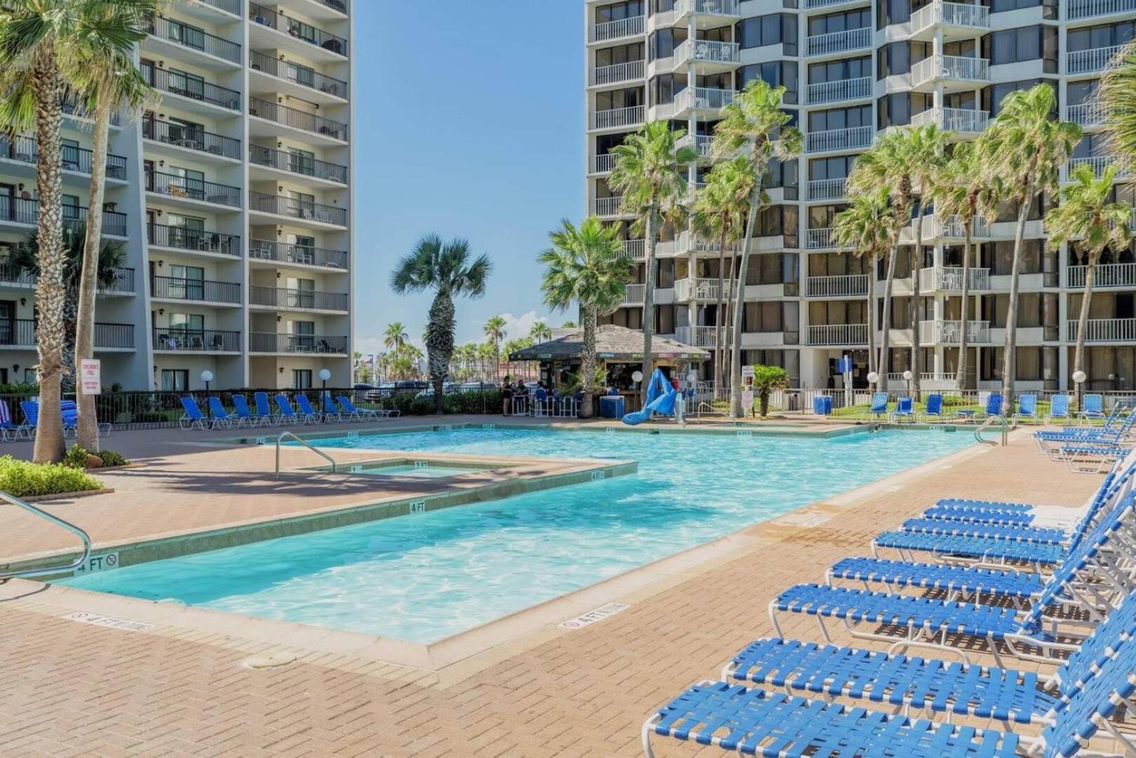 Saida Towers By Padre Getaways Holiday home *