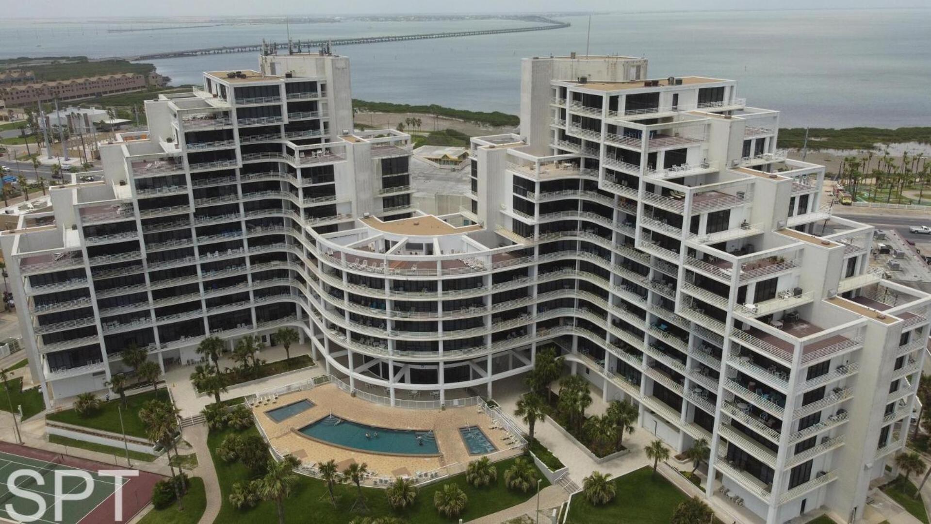 Apartment 2-level Beachfront Luxury - Sunchase Iv - 326 South Padre Island