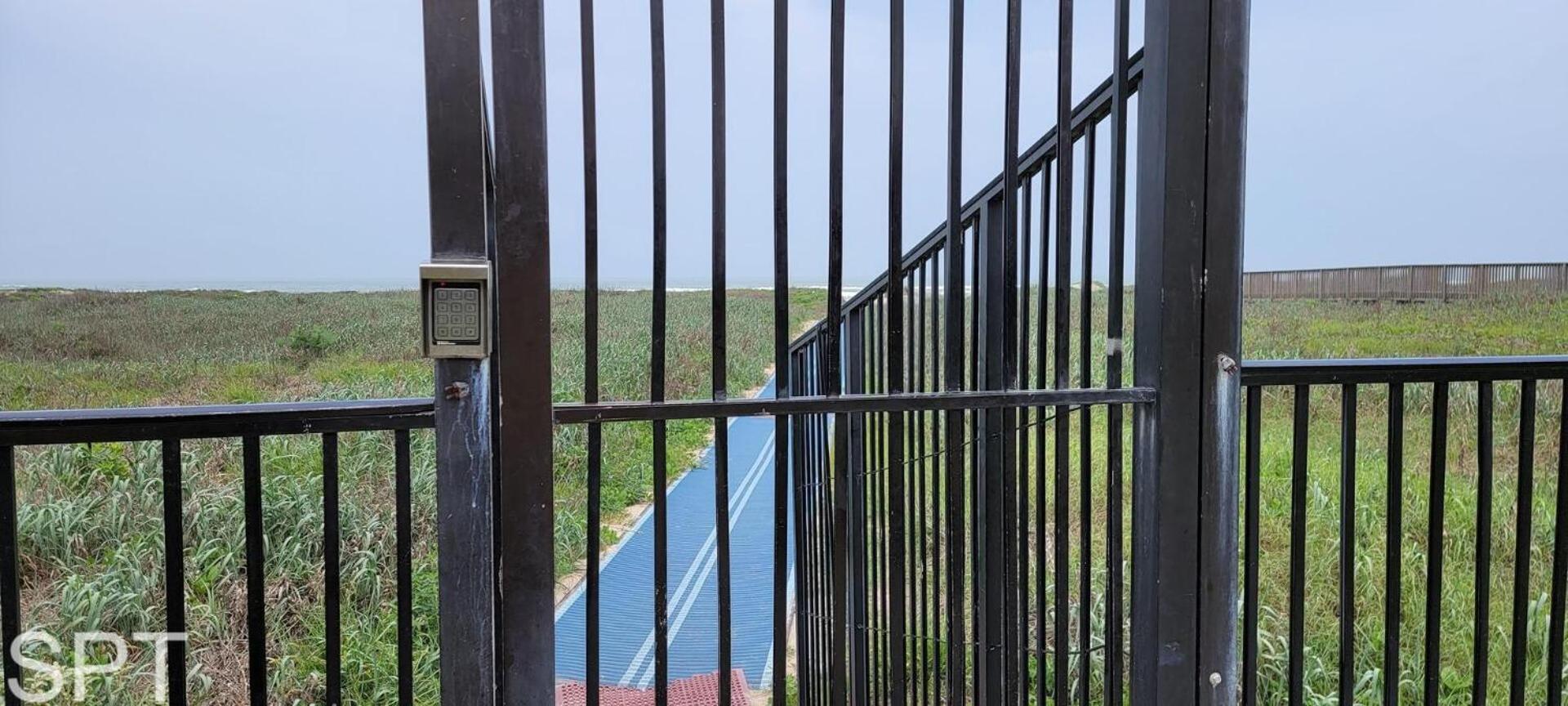 2-level Beachfront Luxury - Sunchase Iv - 326 South Padre Island