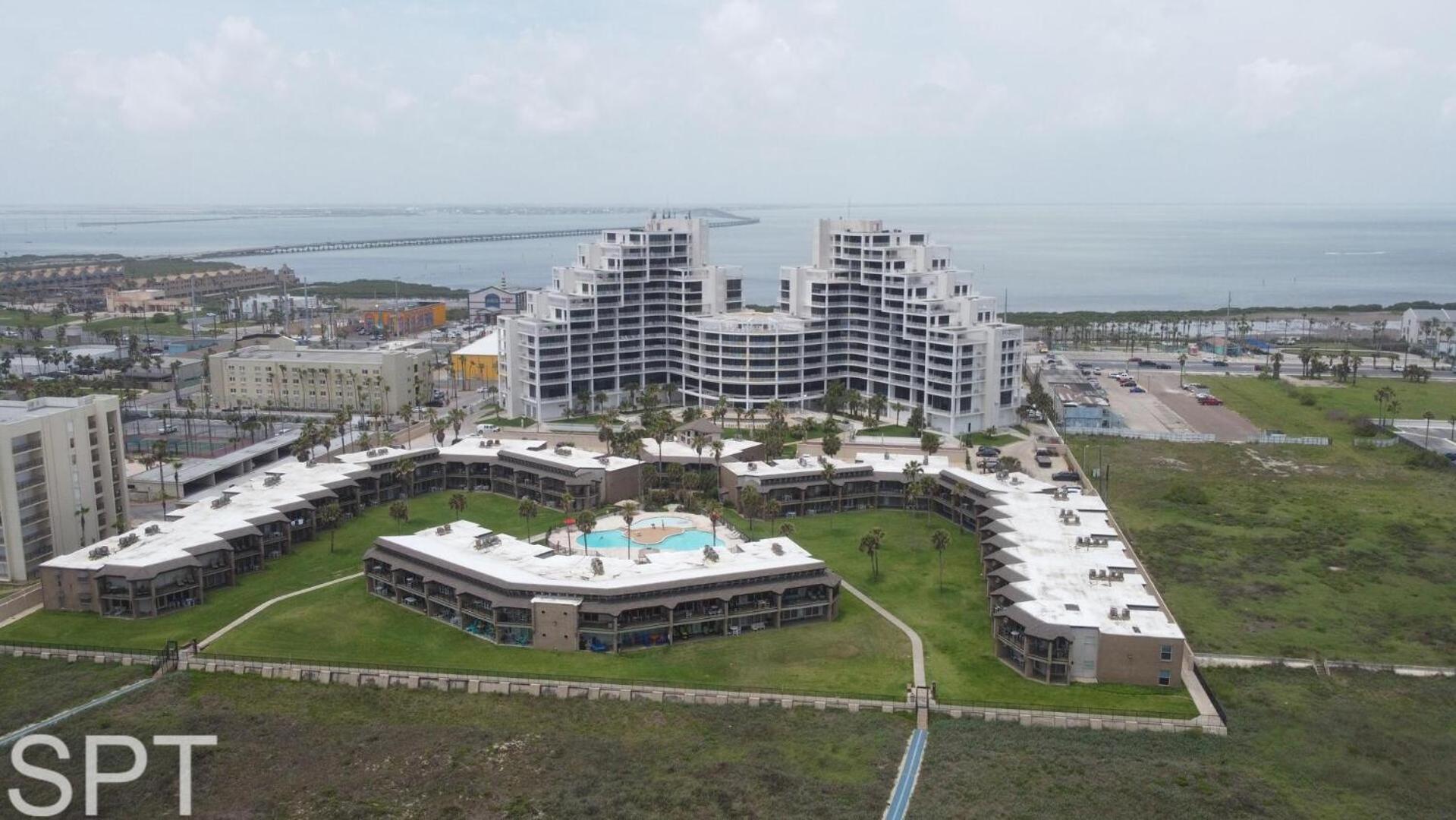 2-level Beachfront Luxury - Sunchase Iv - 326 Apartment