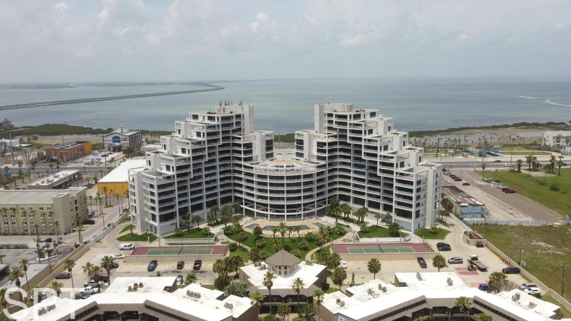 2-level Beachfront Luxury - Sunchase Iv - 326 Apartment