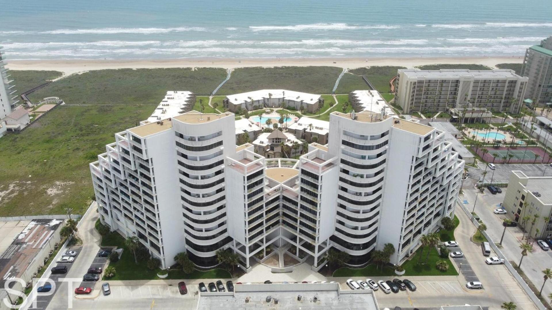 2-level Beachfront Luxury - Sunchase Iv - 326 Apartment *
