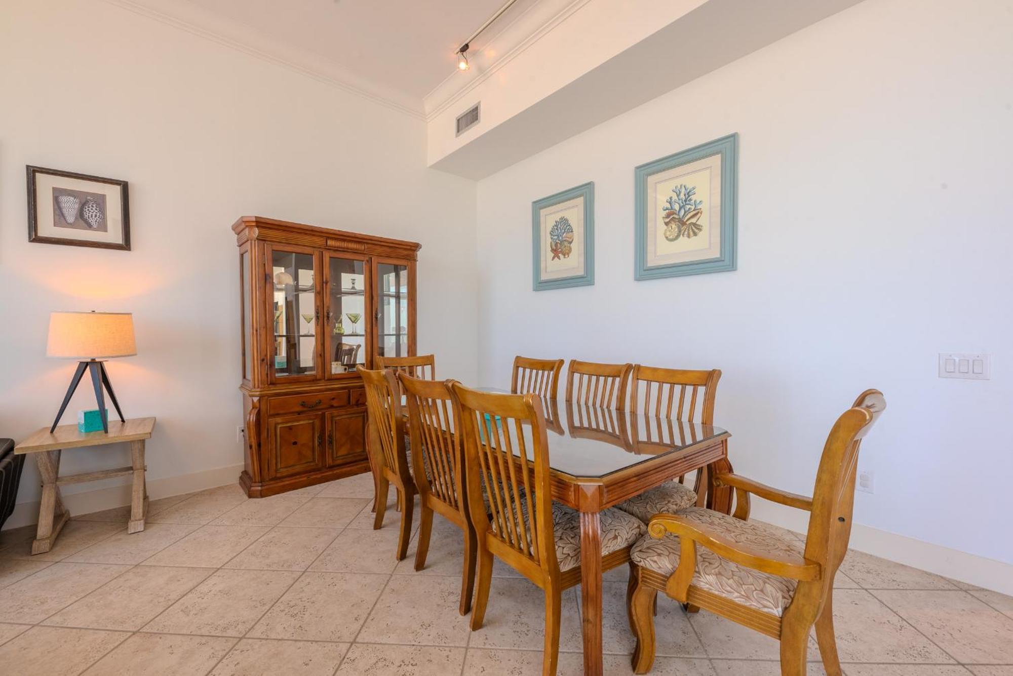 1901 Sapphire Beachfront 3 Bedroom Apartment *
