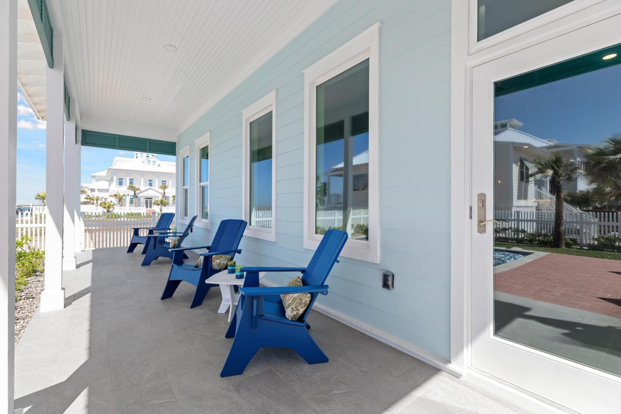 Holiday home Lucky Turtle - Private Marina Front With Pool