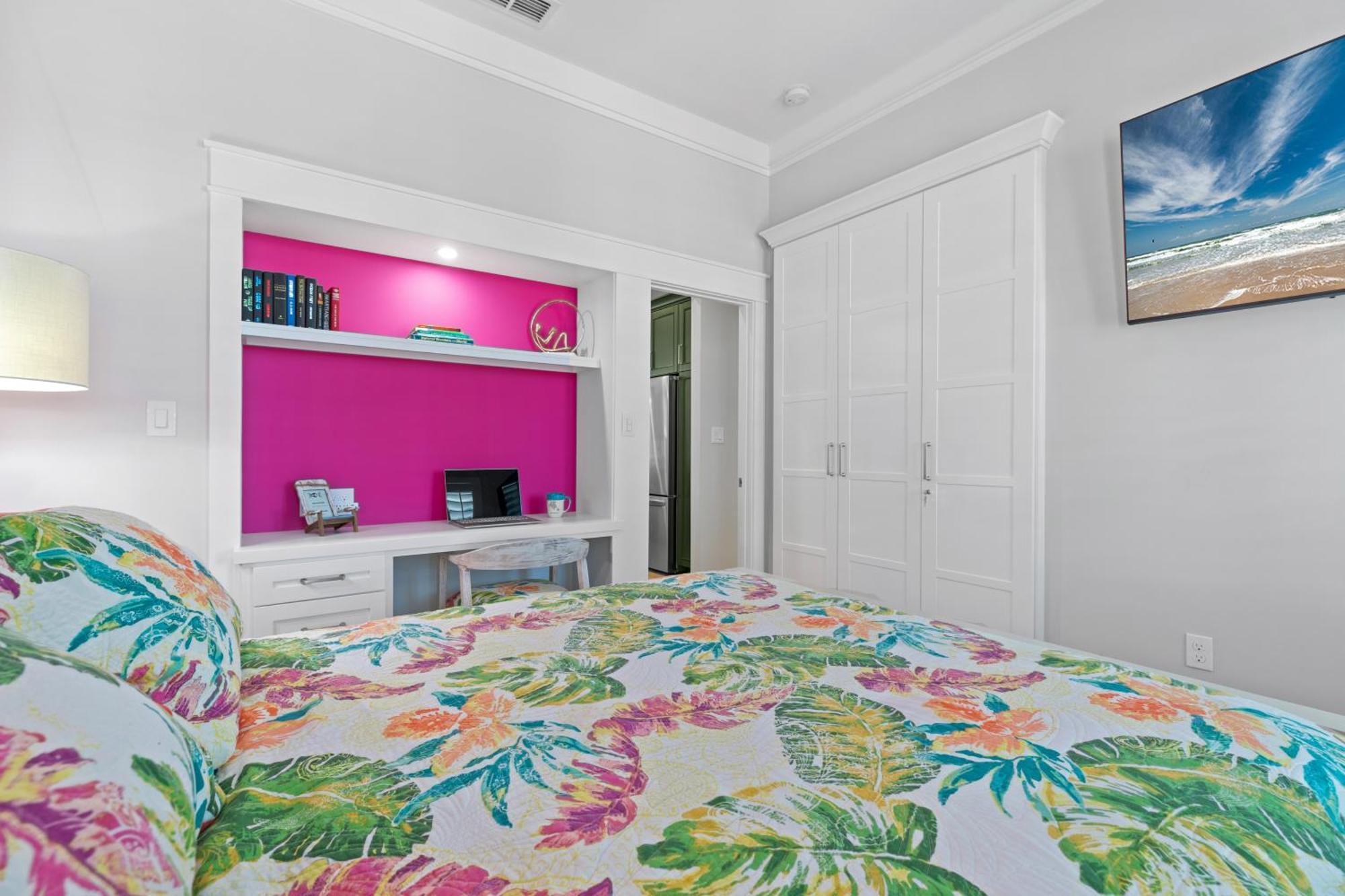 Holiday home Lucky Turtle - Private Marina Front With Pool