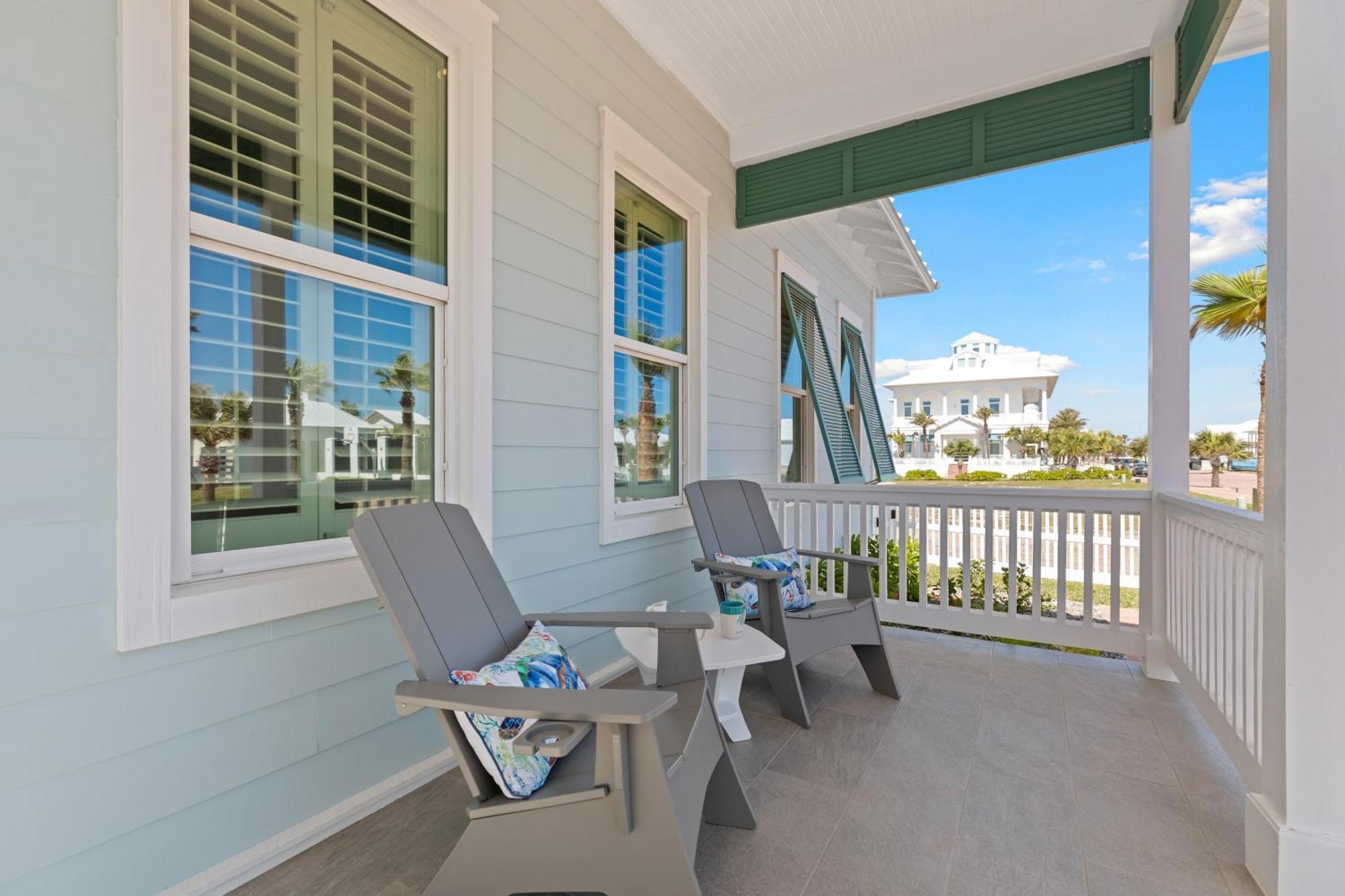 Lucky Turtle - Private Marina Front With Pool Holiday home *