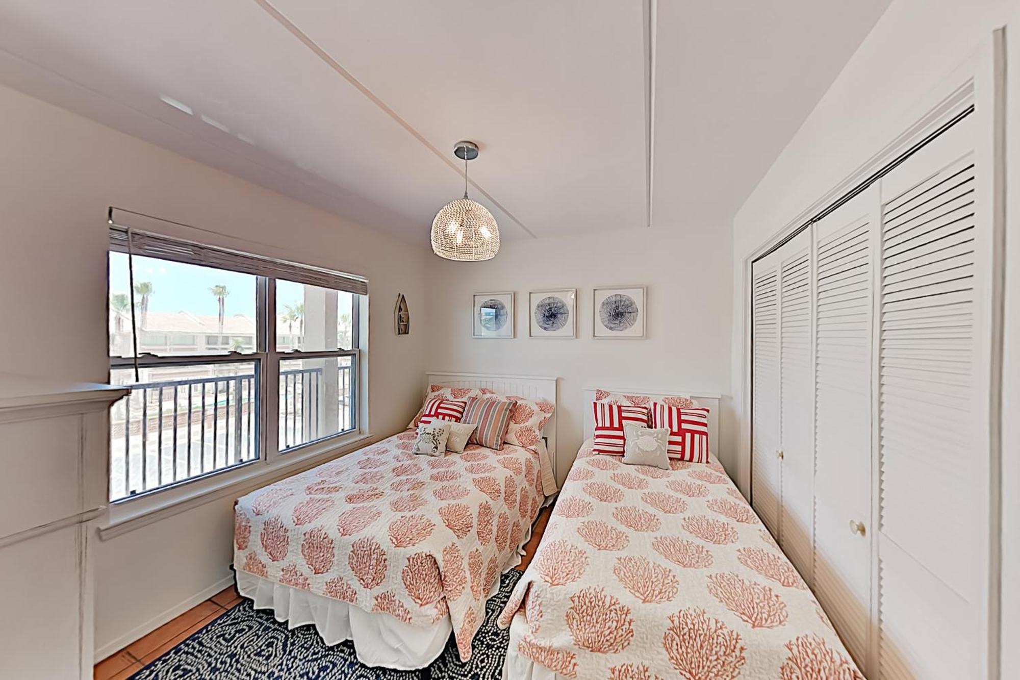 Apartment Surfside I #301 *