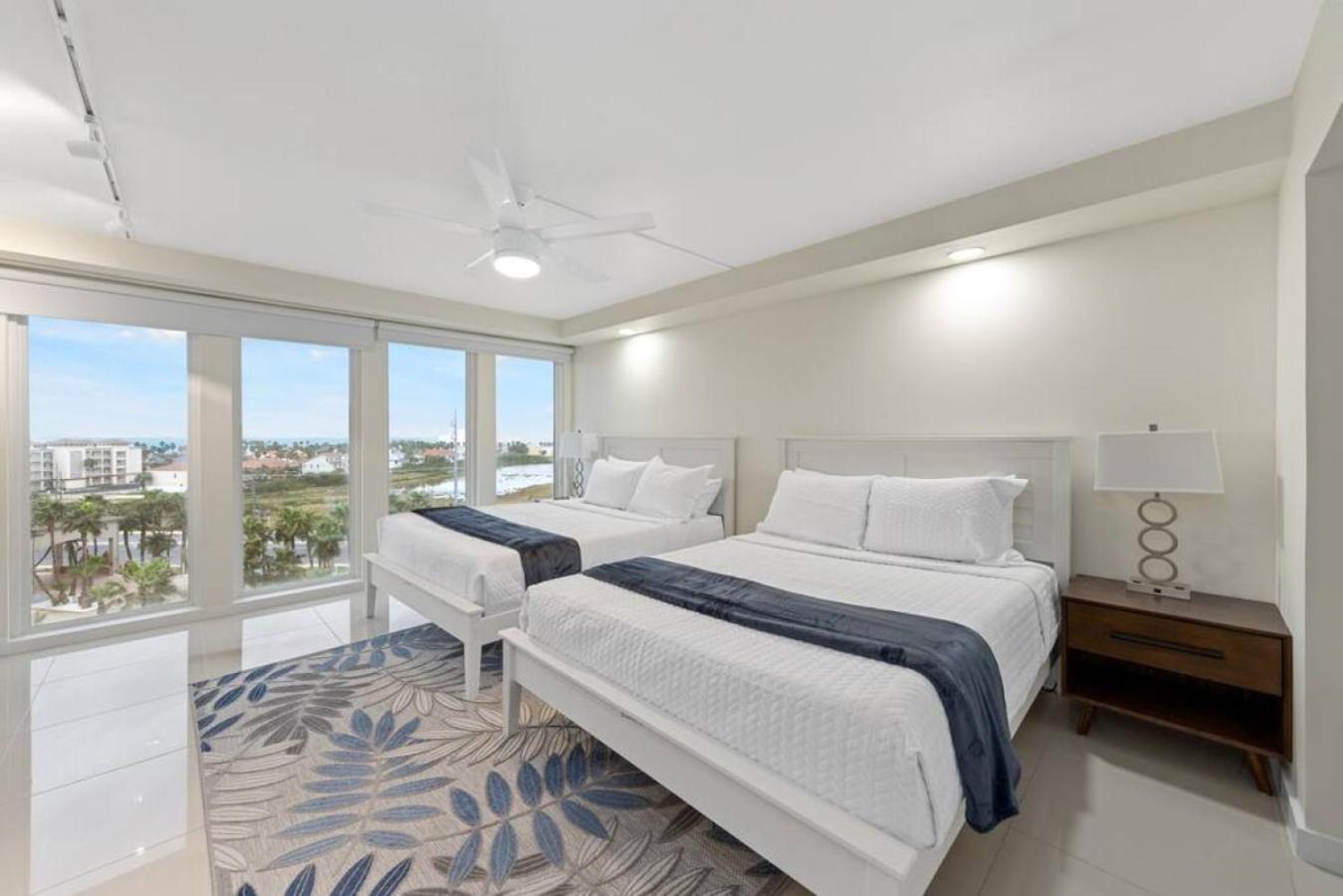 Luxury 6th Floor Amazing Views * South Padre Island