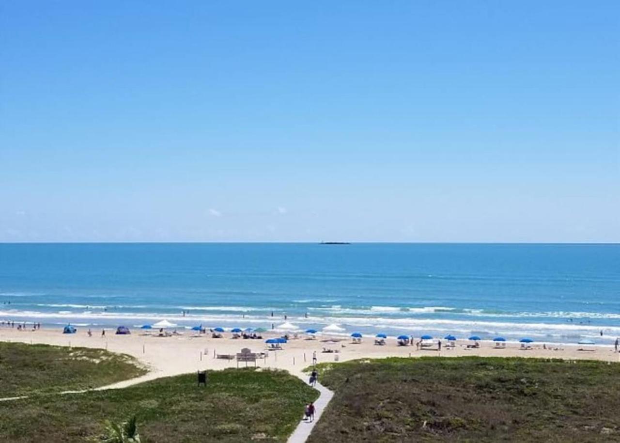 Ground Floor Beachfront 2 Steps From Amenities Iv * South Padre Island