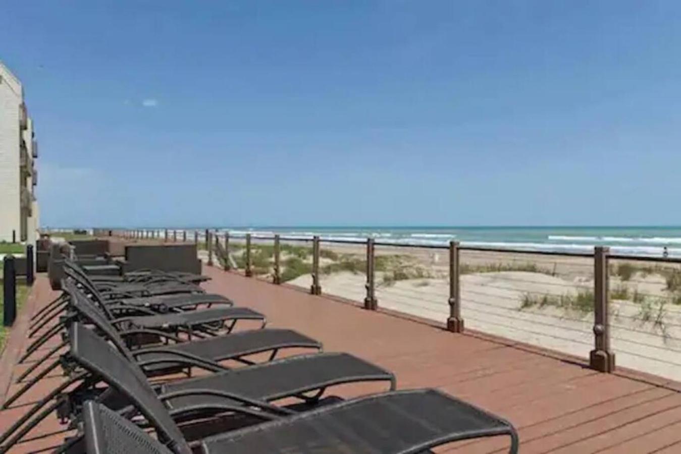 Relax Luxury Beachfront With Amazing Terrace Holiday home