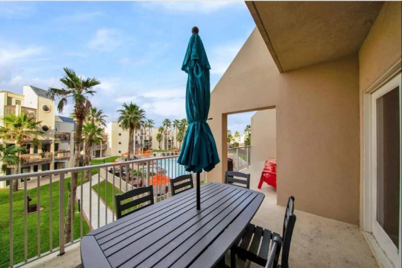 Relax Luxury Beachfront With Amazing Terrace