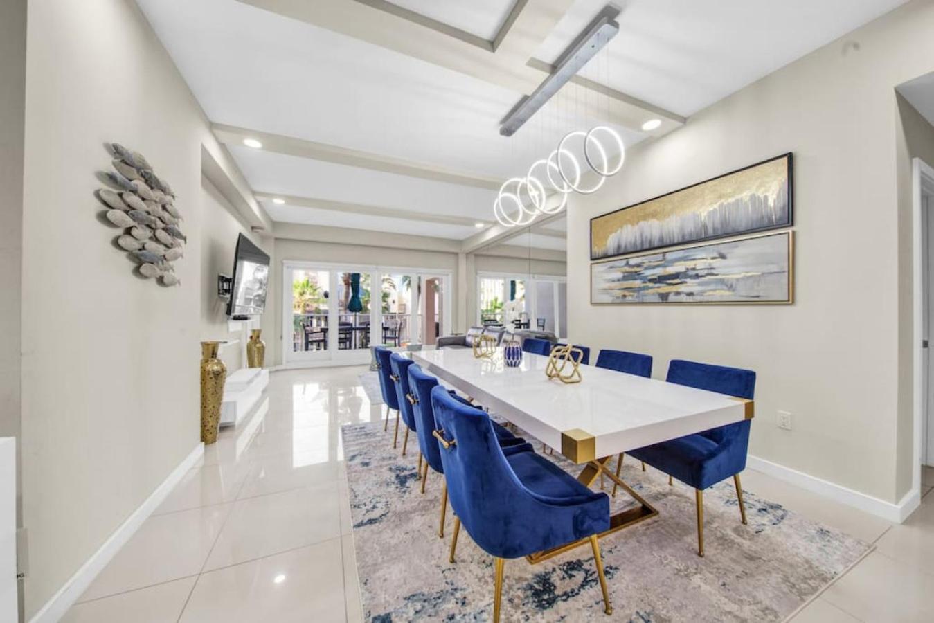 Relax Luxury Beachfront With Amazing Terrace Holiday home