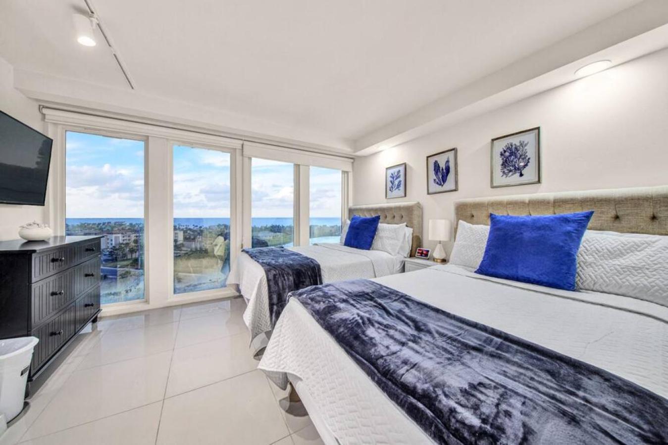 Jackpot Beachfront With Amazing Sunset Views