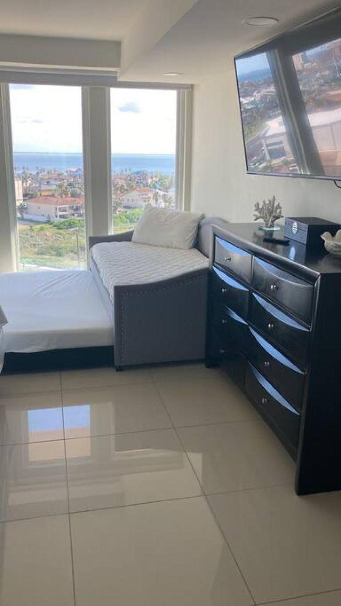Jackpot Beachfront With Amazing Sunset Views *