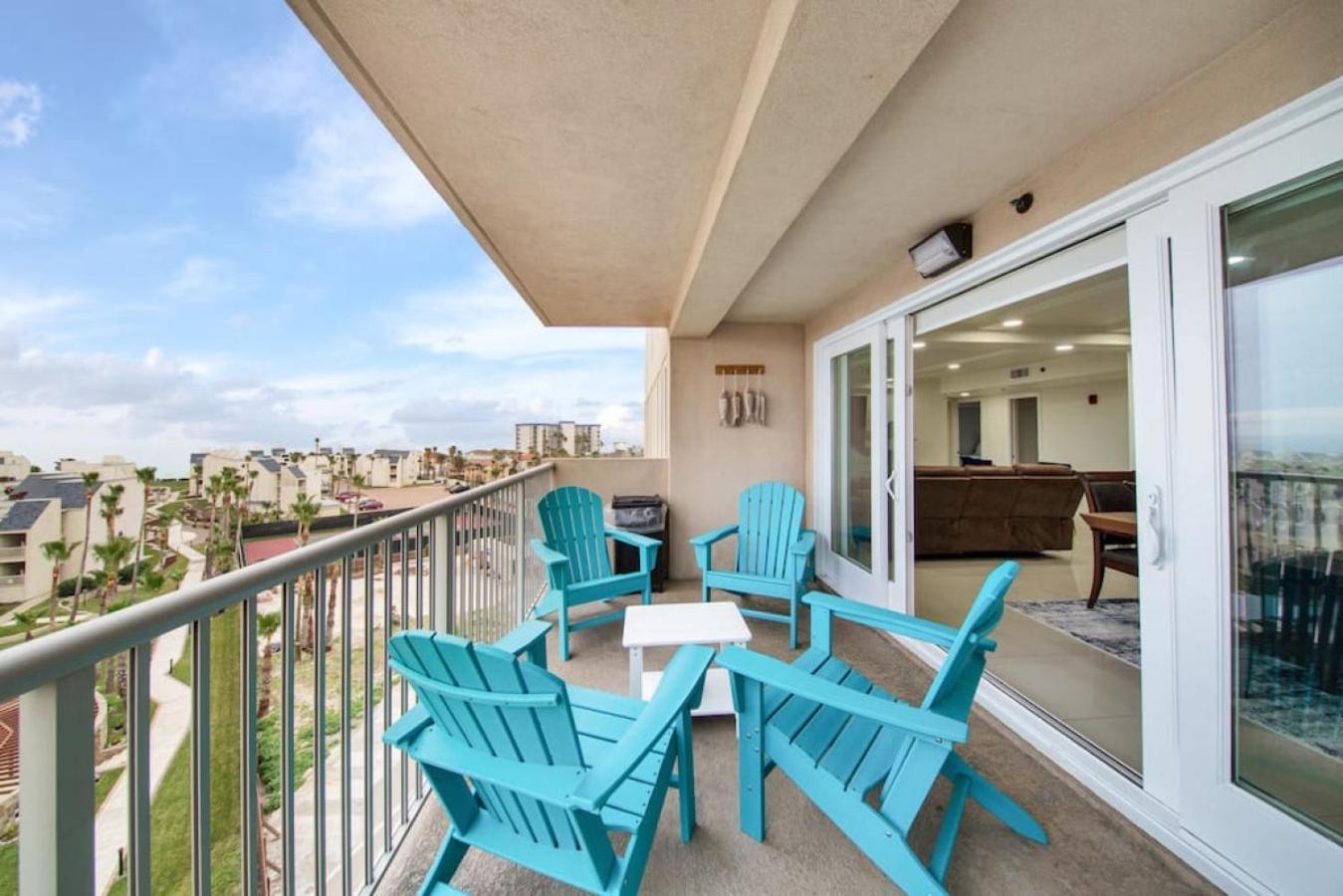 Holiday home Luxury 6th Floor Beachfront Amazing Views South Padre Island