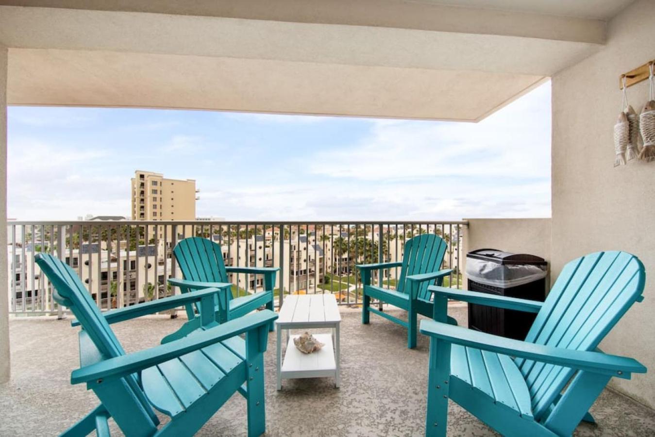 Holiday home Luxury 6th Floor Beachfront Amazing Views