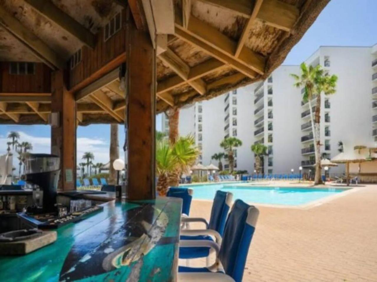 Amazing Saida Beachfront 2 Steps From Amenities Holiday home *