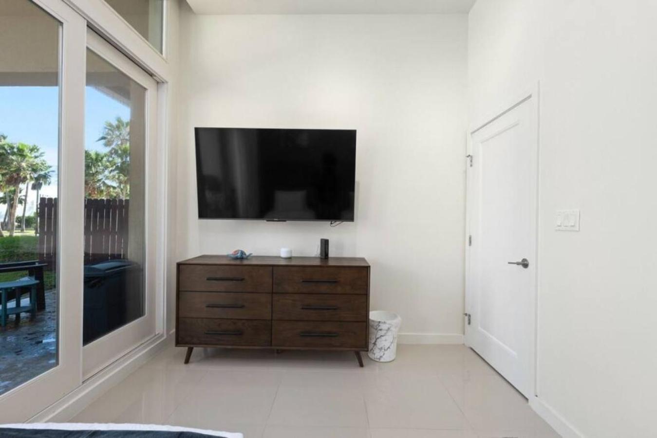 Exclusive Luxurious Ground Apartment South Padre Island