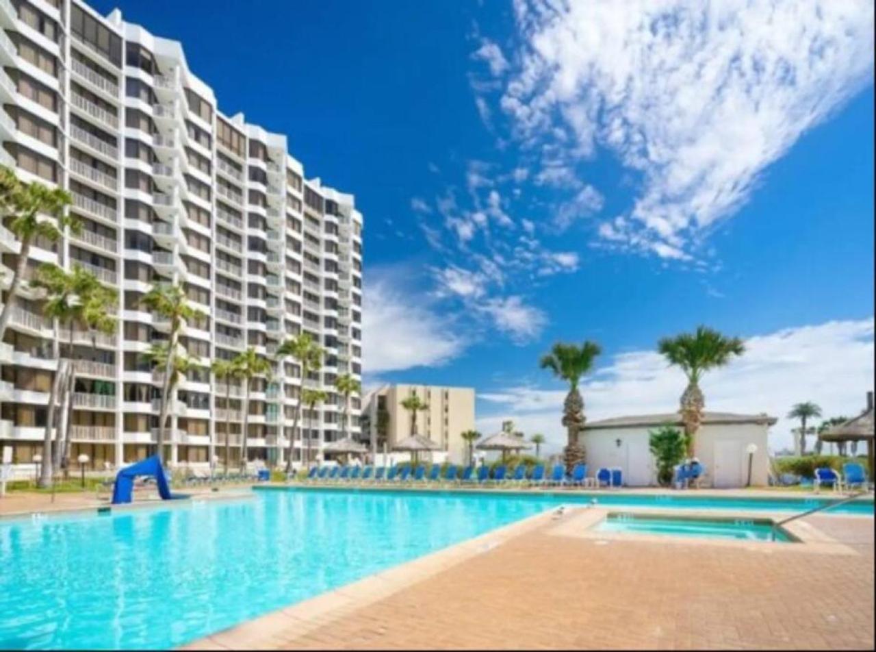 Amazing Saida Beachfront 2 Steps From Amenities * South Padre Island