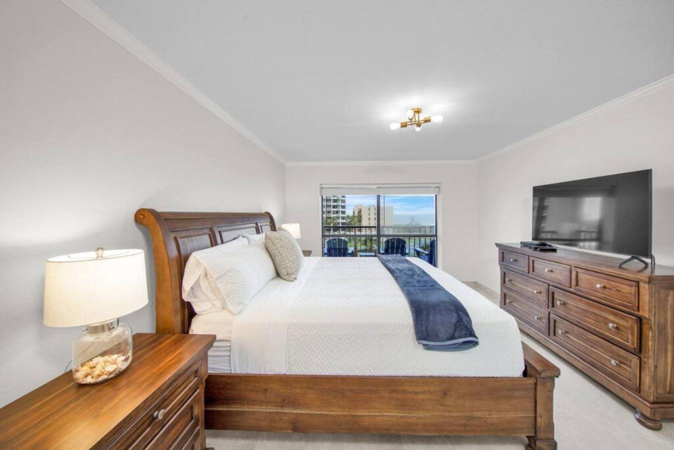 Amazing Saida Beachfront 2 Steps From Amenities * South Padre Island
