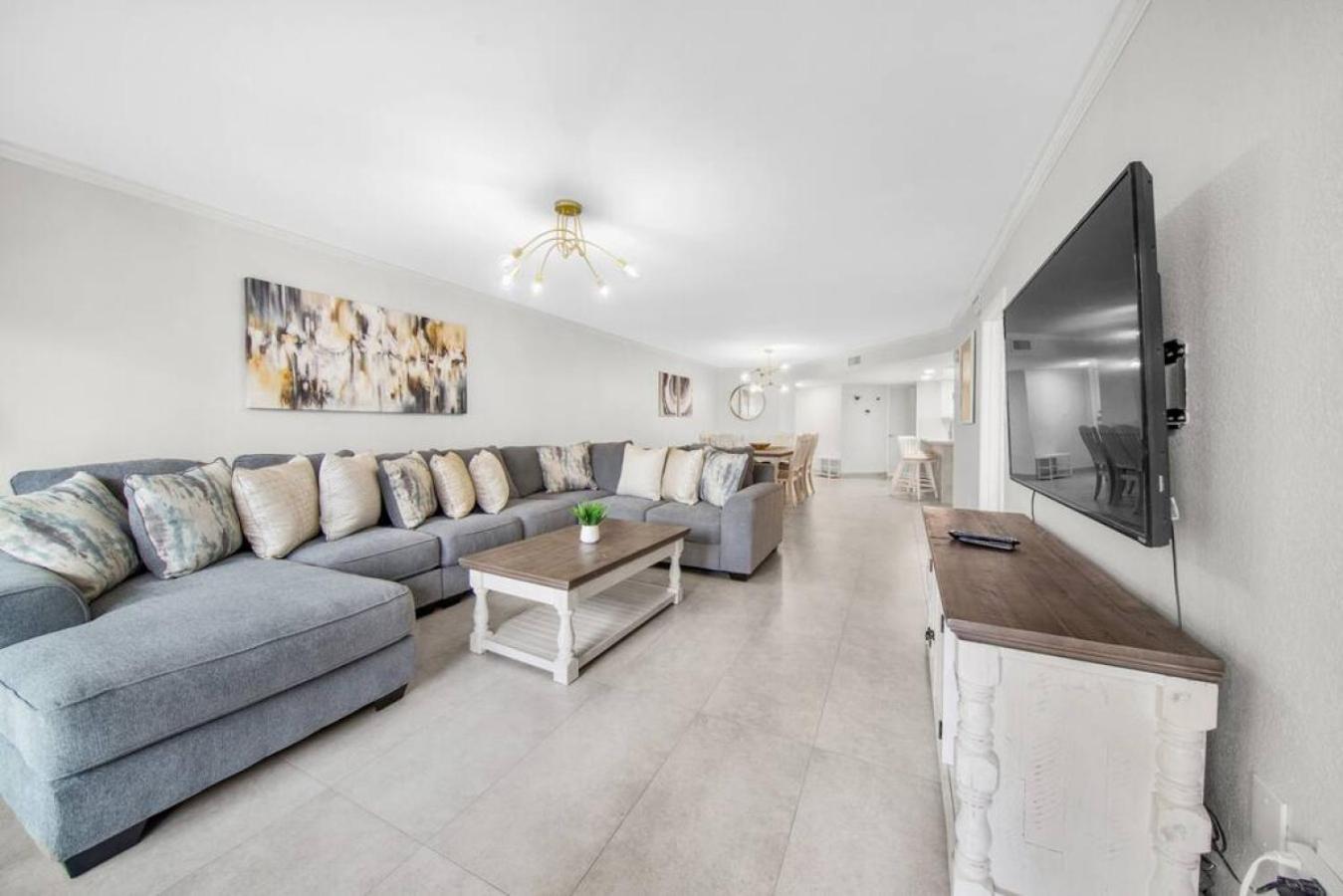 Amazing Saida Beachfront 2 Steps From Amenities