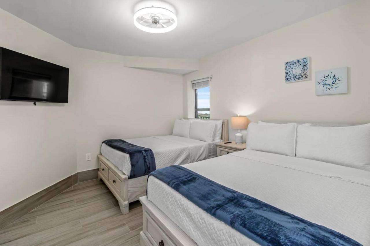 Saida Beachfront Oceanview Charm *