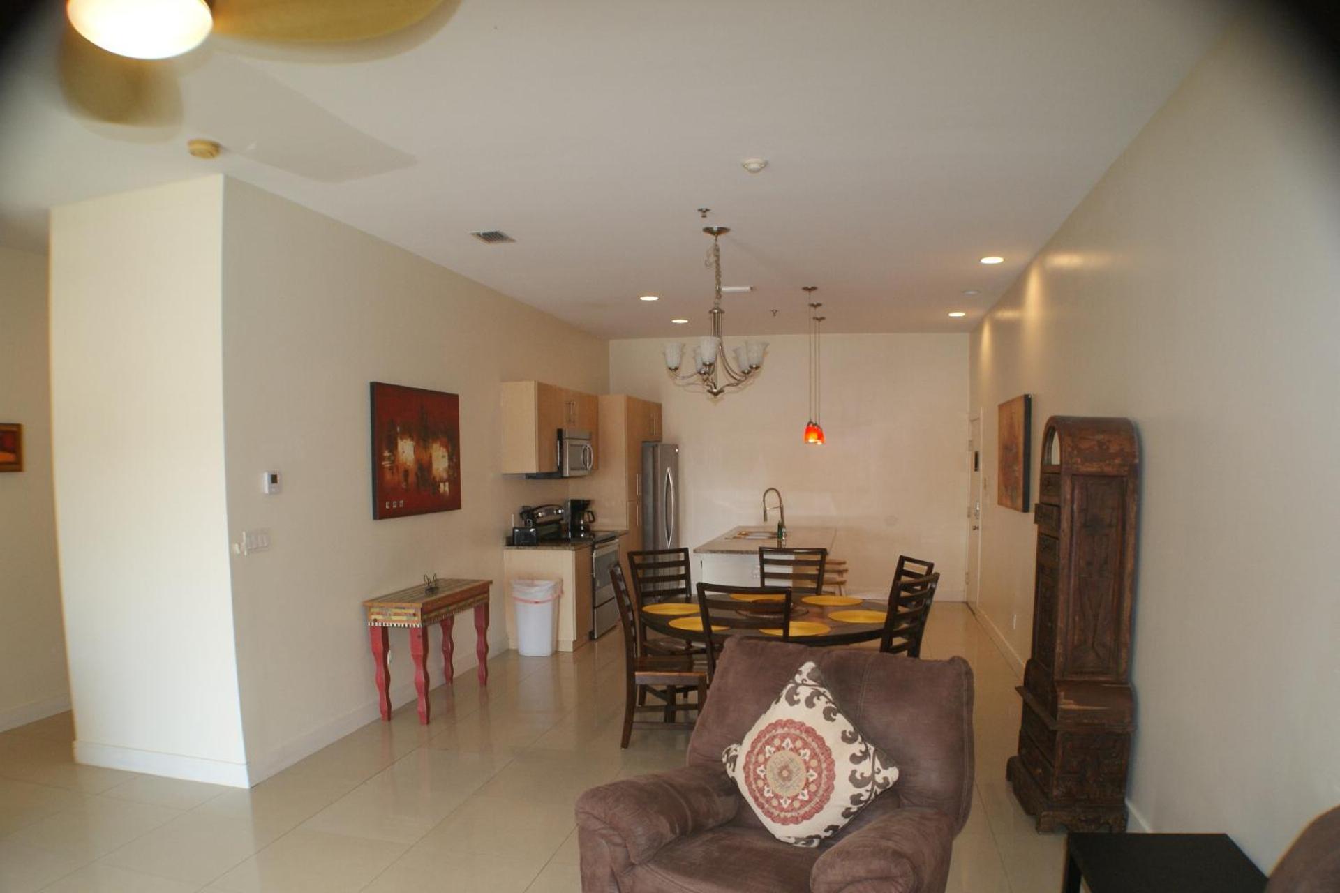 Apartment La Isla 201 Mid-island Next Park Isla Blanca
