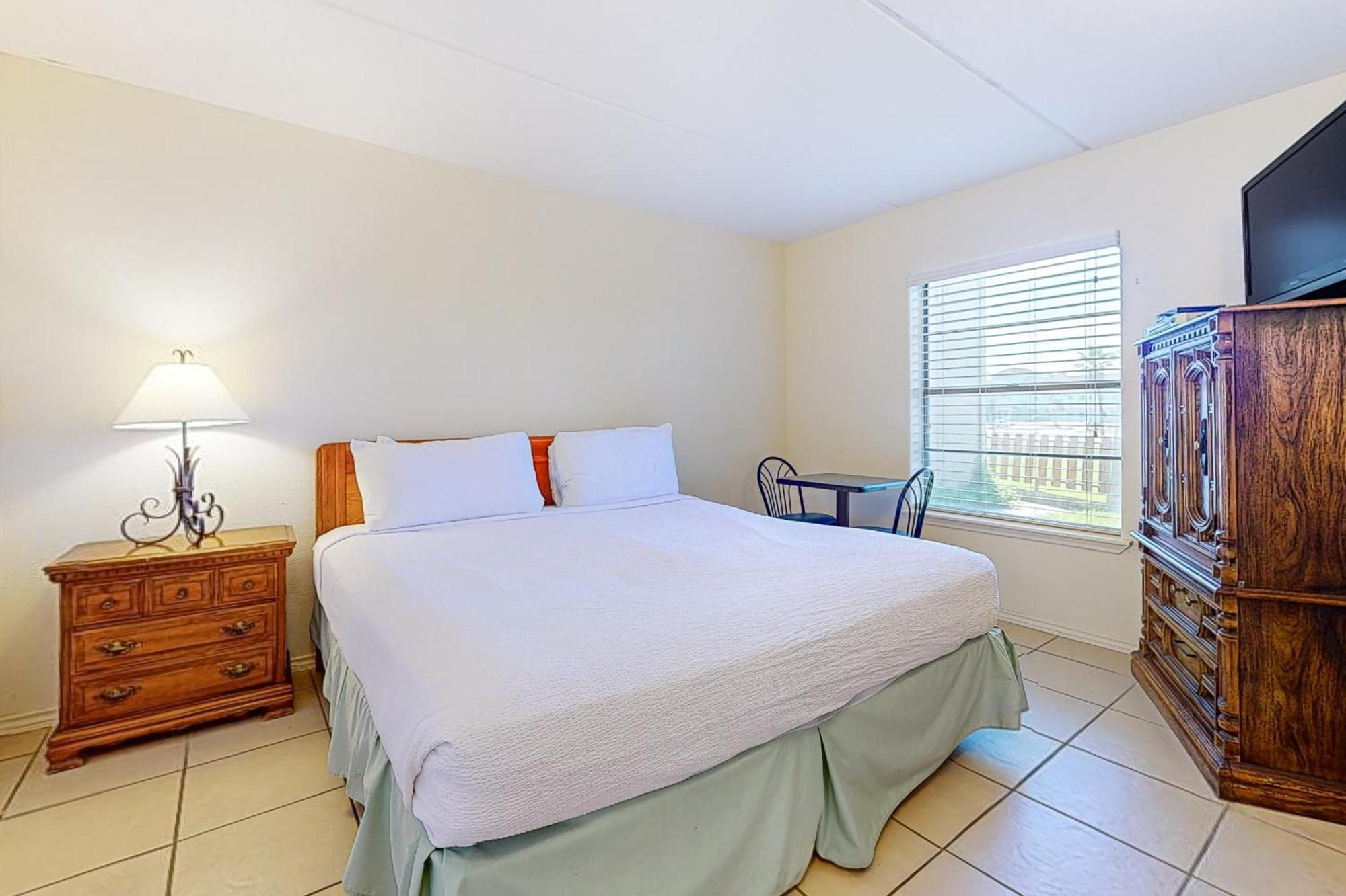 Apartment Habitat #2 South Padre Island