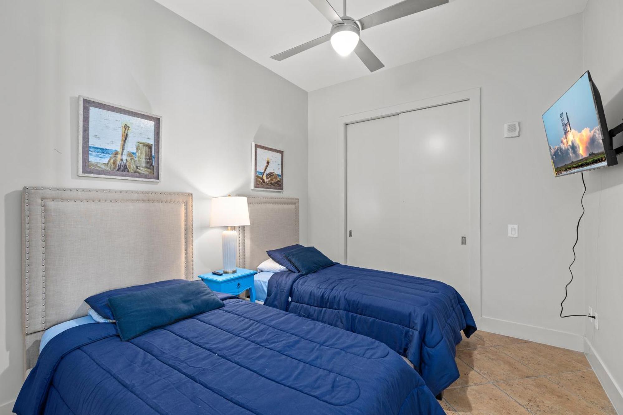 Sapphire & Unit # 2106 * South Padre Island