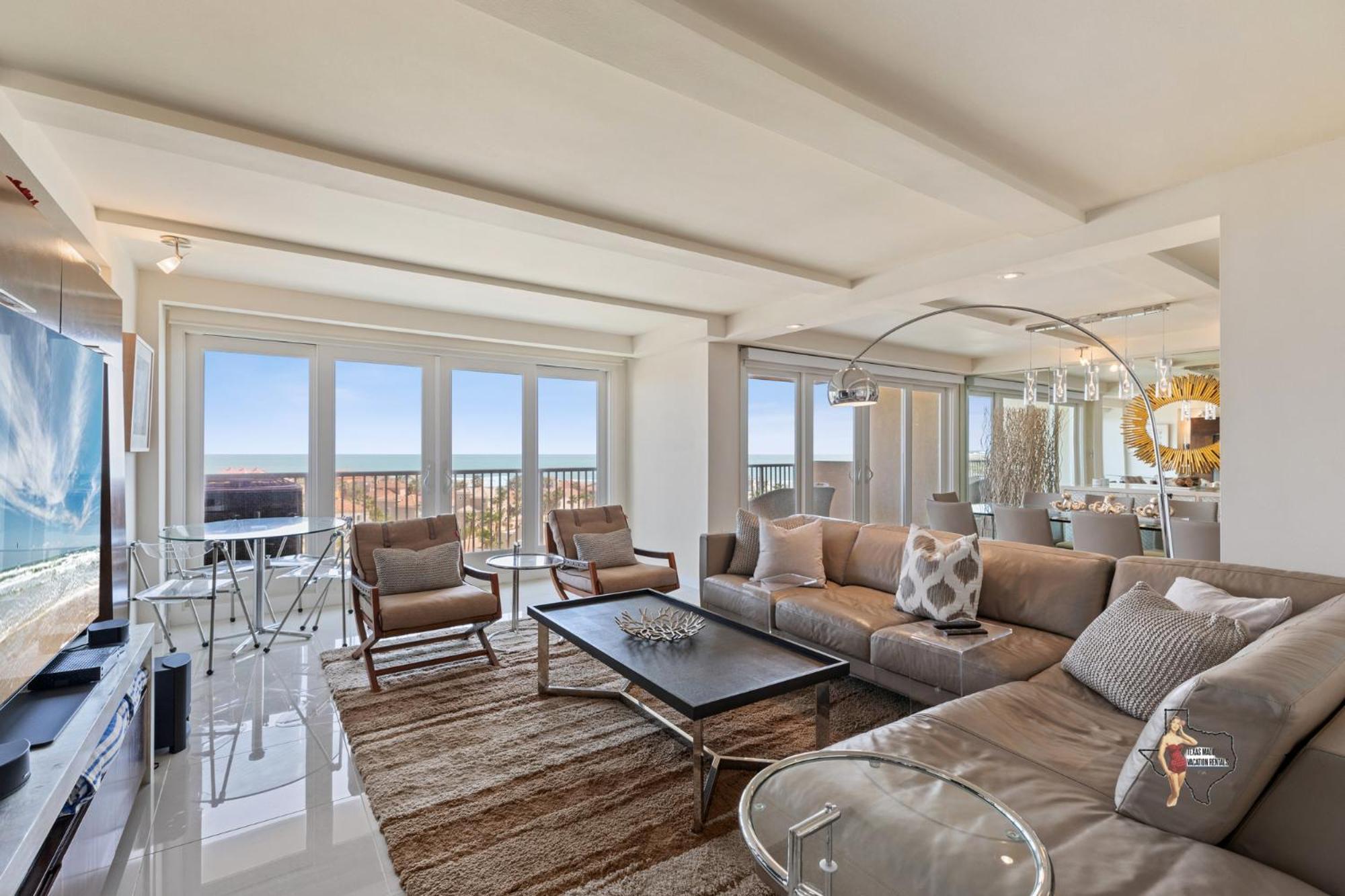 Bahia Mar-solare Tower, Beachfront With Two Pools Apartment *