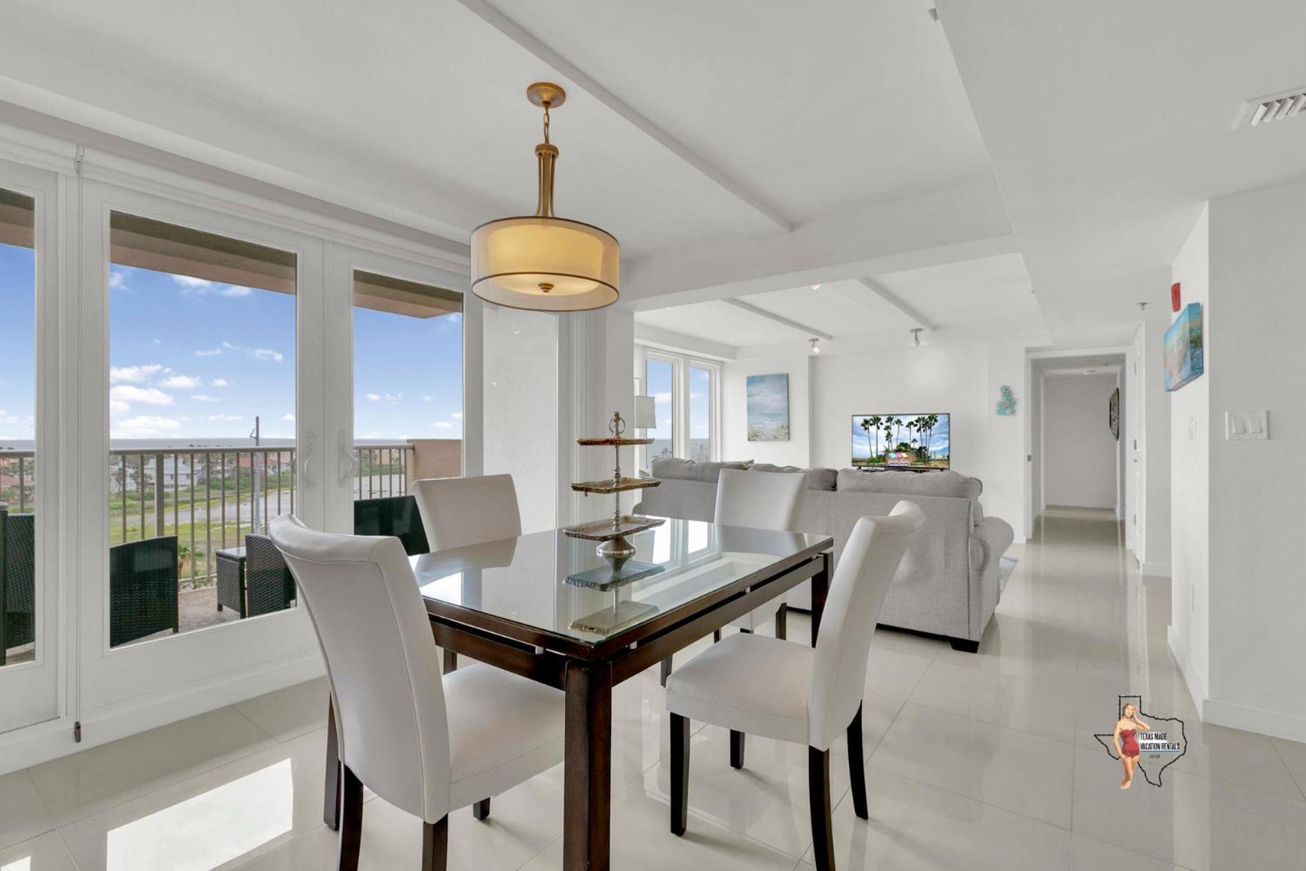 Bahia Mar-solare Tower, Beachfront With Two Pools Apartment