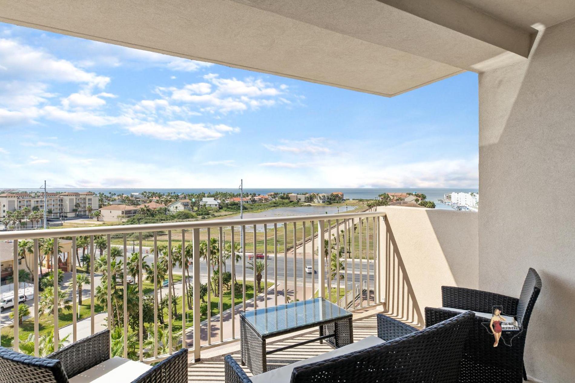 Bahia Mar-solare Tower, Beachfront With Two Pools South Padre Island