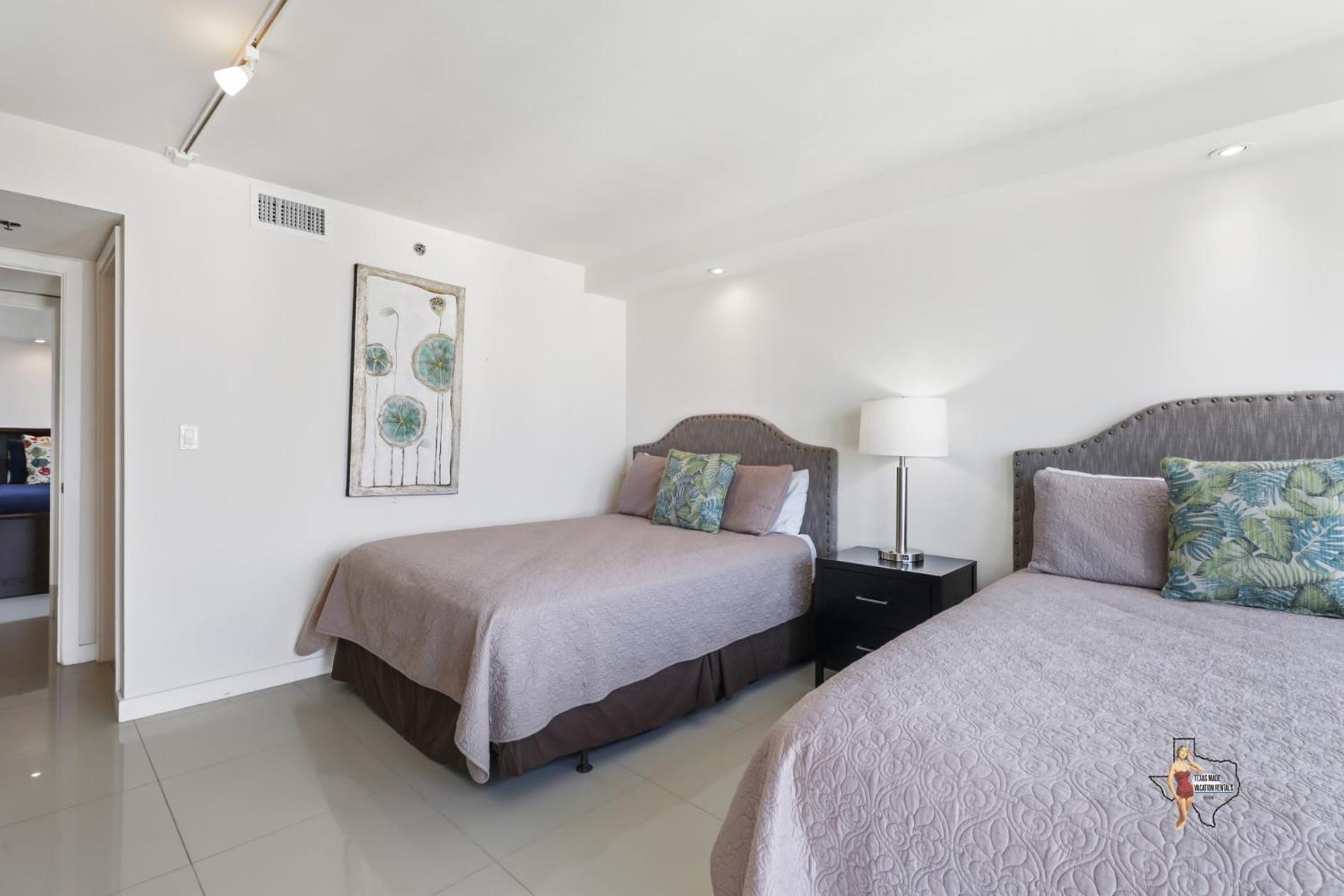 Bahia Mar-solare Tower, Beachfront With Two Pools * South Padre Island
