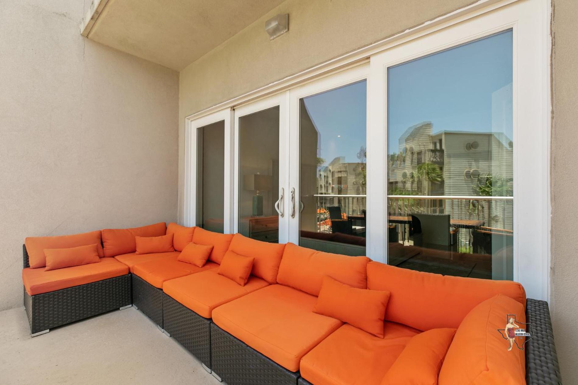 Bahia Mar-solare Tower, Beachfront With Two Pools Apartment South Padre Island