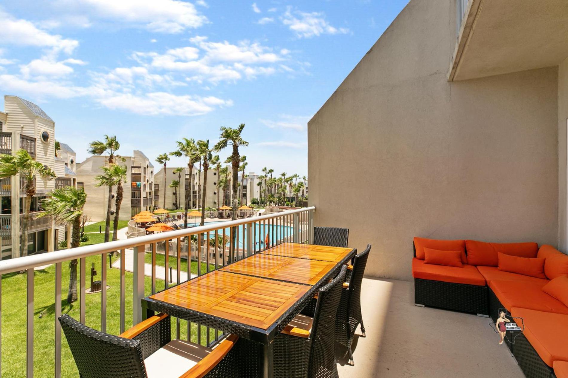 Bahia Mar-solare Tower, Beachfront With Two Pools South Padre Island