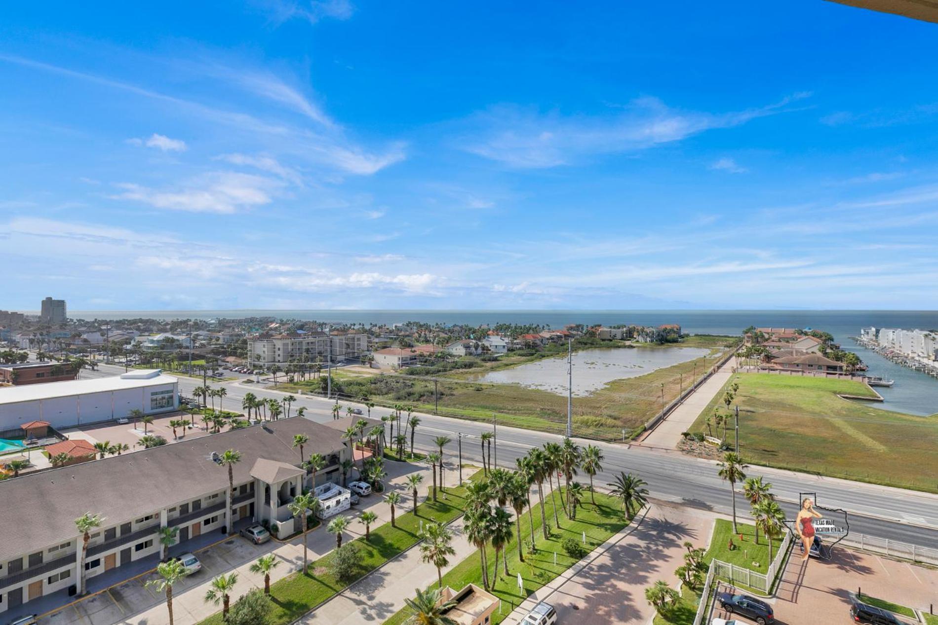 Bahia Mar-solare Tower, Beachfront With Two Pools Apartment