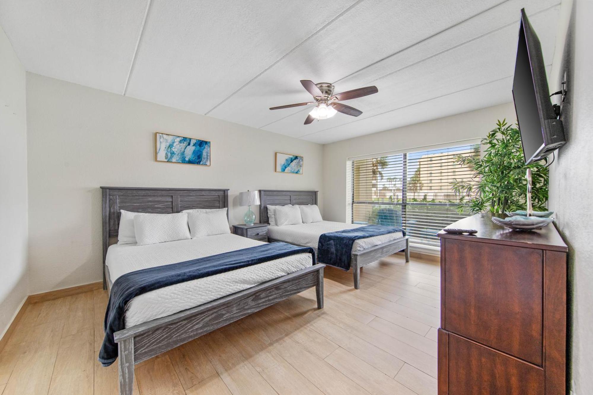 Holiday home Ground Floor Beachfront 2 Steps From Amenities Iv South Padre Island