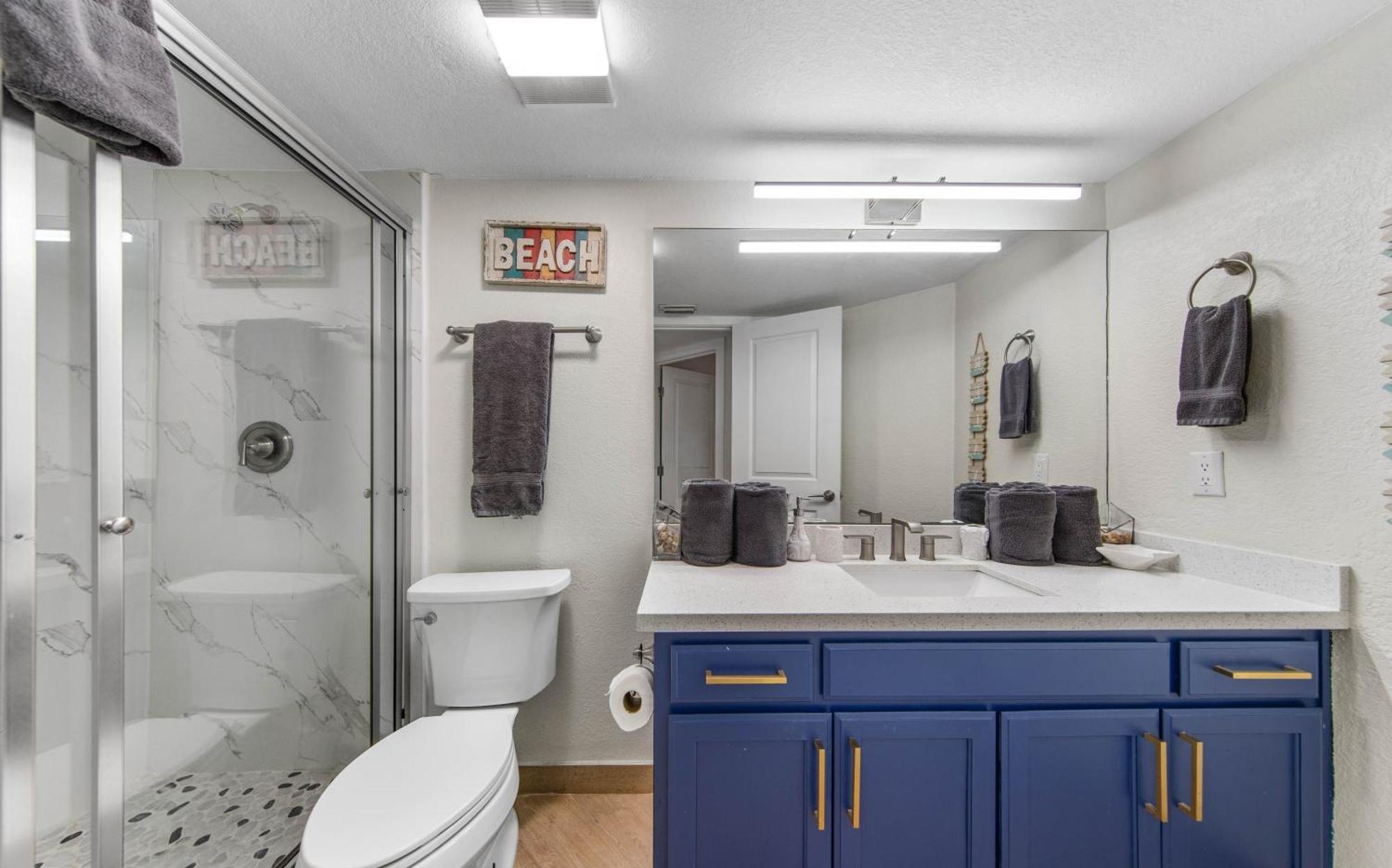 Ground Floor Beachfront 2 Steps From Amenities Iv South Padre Island