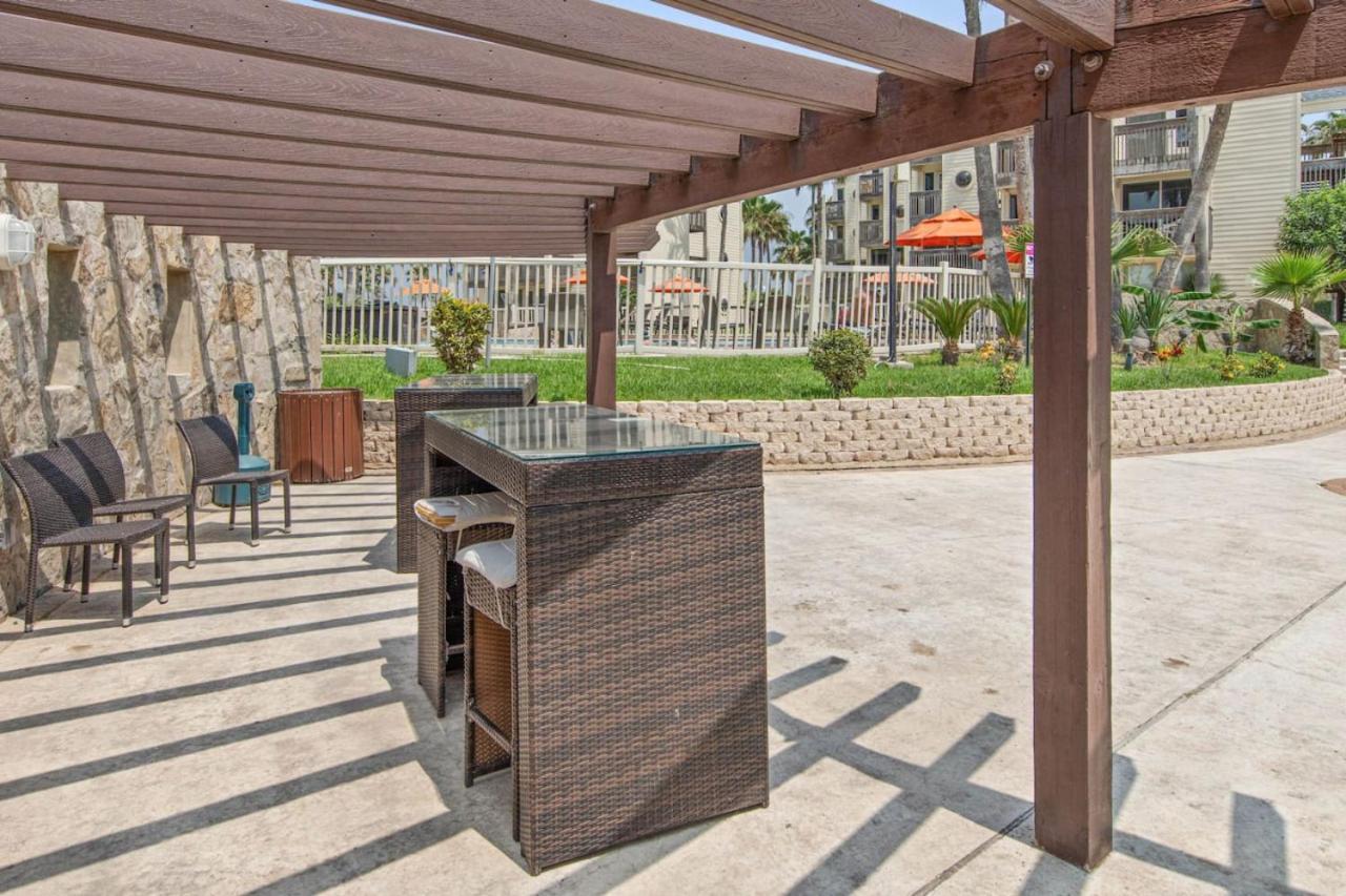 Bahiamar Luxury Oceanfront Oasis Apartment *