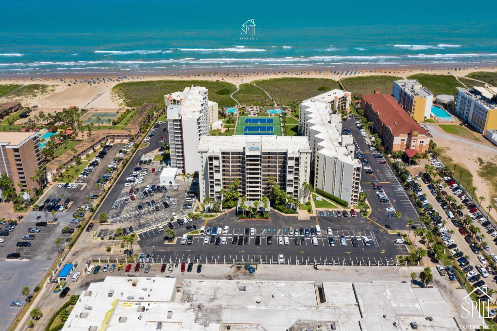 Amazing Views At Beachfront At Saida Towers Holiday home *