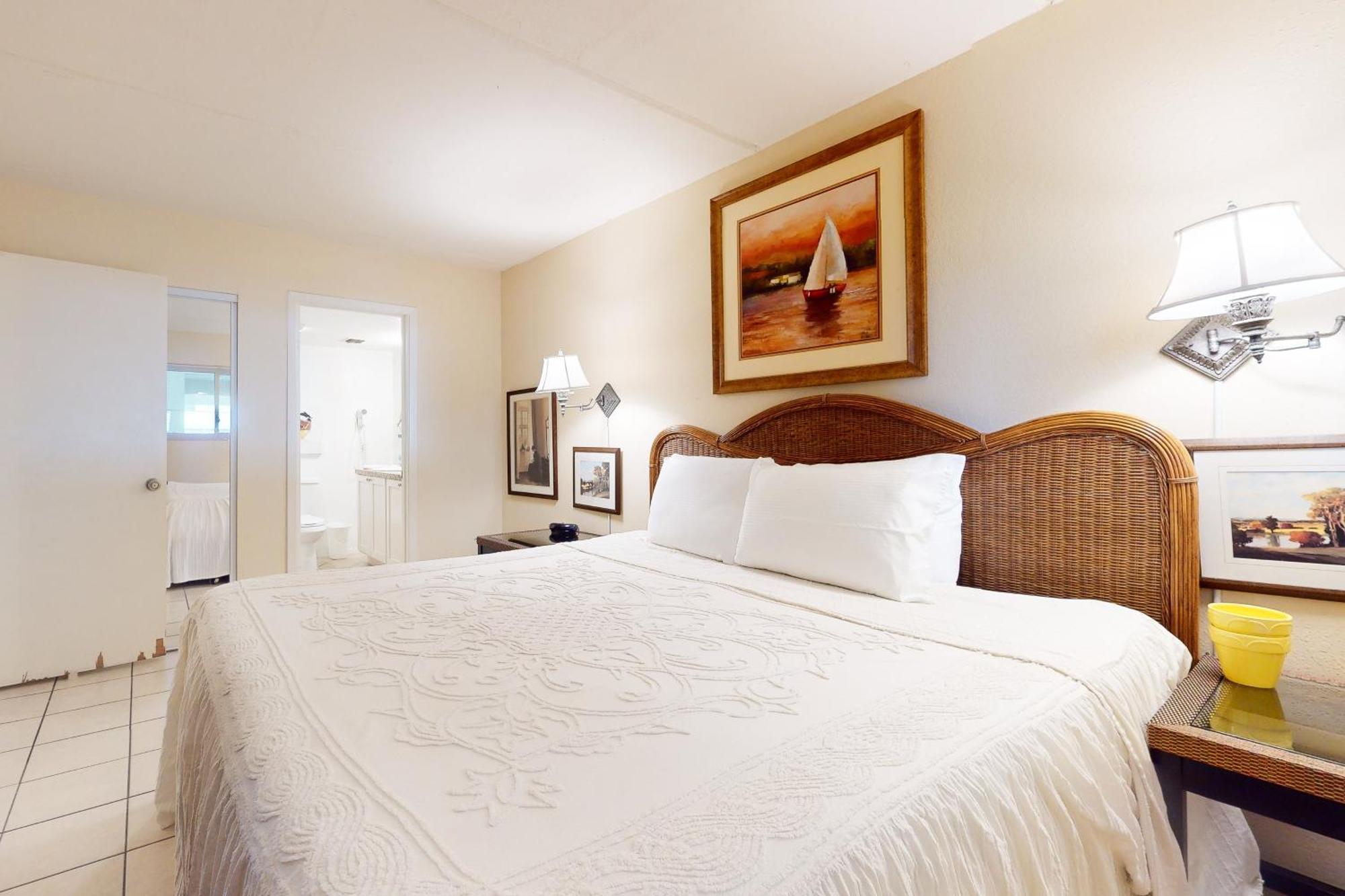 Apartment Del Sol #110