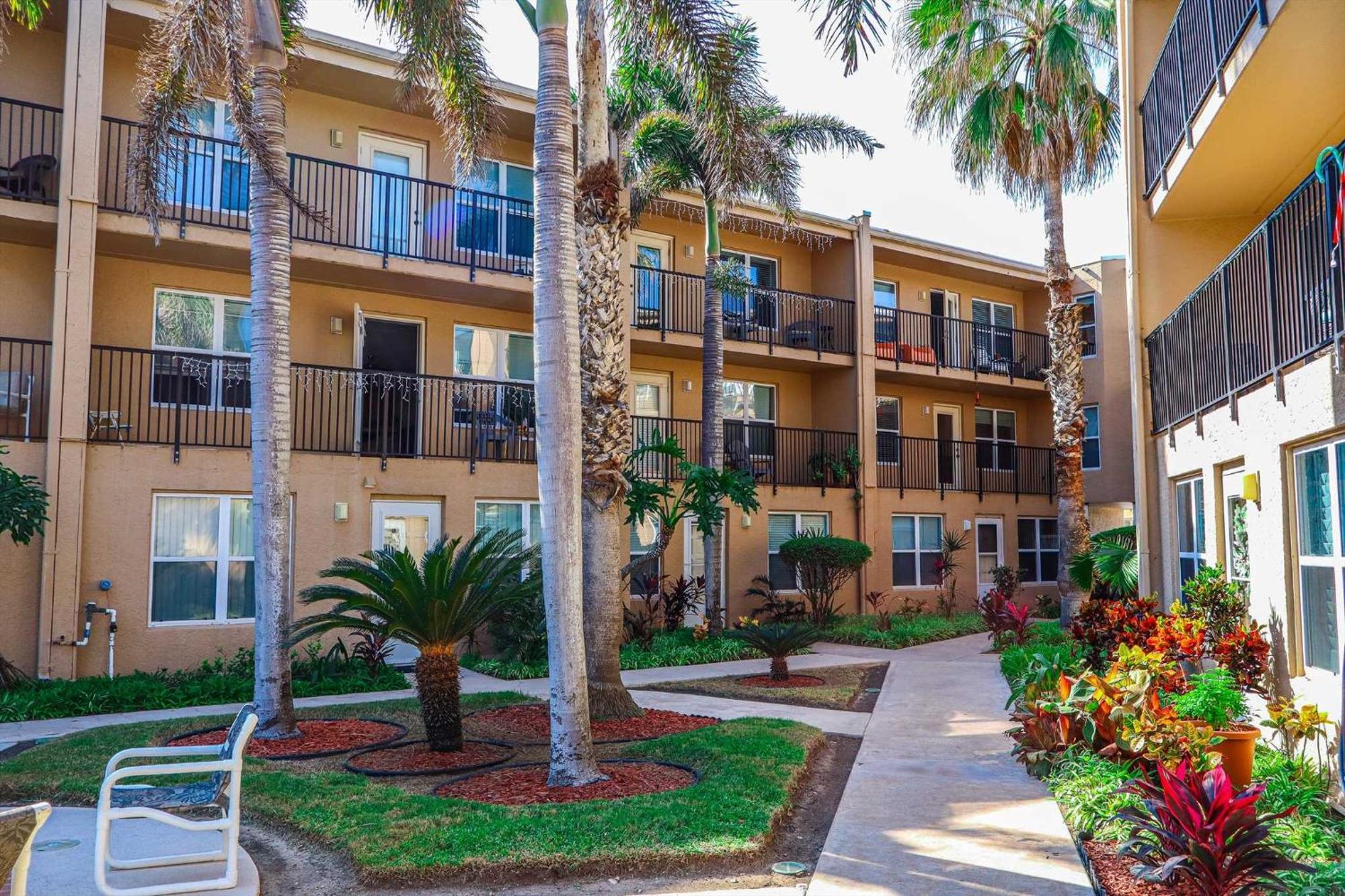 Apartment Surfside I 206