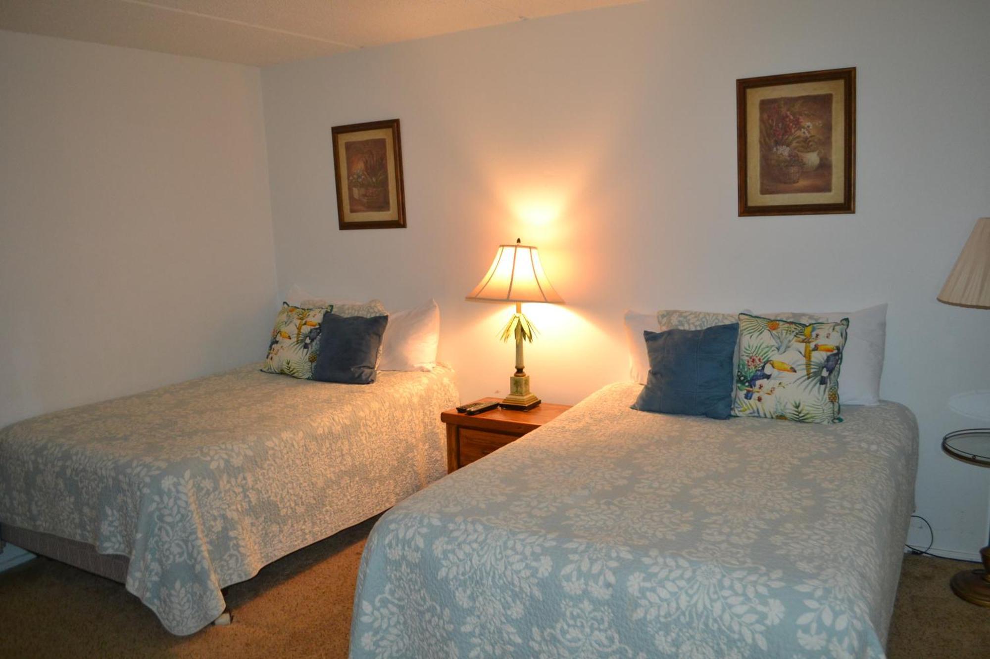 Holiday home Beachfront 2br Condo, Suntide Iii, Unit 209